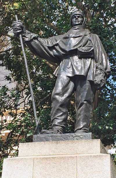 Scott Statue